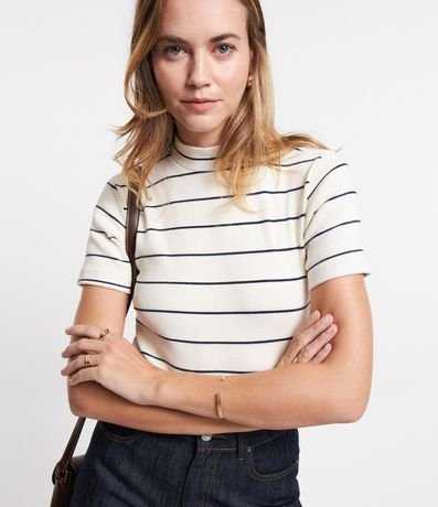 Blusa en Rib con Cuello Mediano y Estampa Rayada