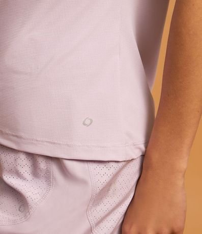 Remera Deportiva Texturizada con Detalle Reflectante 6
