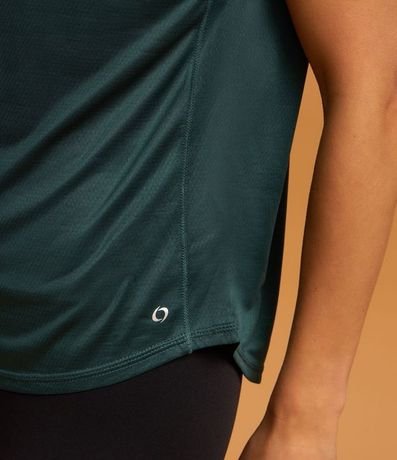 Remera Deportiva con Bajo Redondeado 3