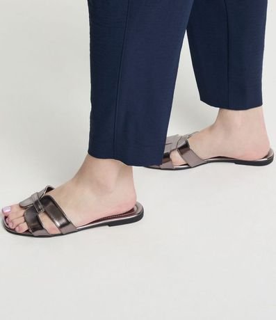 Sandalia Plana con Tiras en H 2