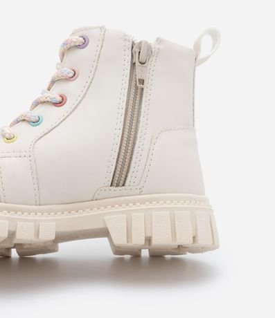 Bota Acordonada Infantil en PU con Ojales de Colores - Talle 22 al 29 3