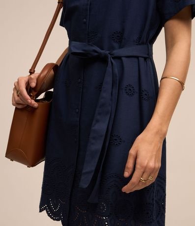 Vestido Corto en Laise con Lazo y Bajo Bordado 3