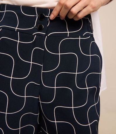 Short Sastrería con Abotonado y Estampado Geométrico 4