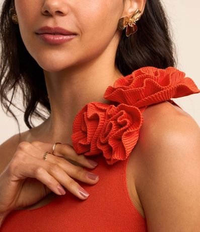 Blusa en Viscosa con Aplicación de Flor en el Hombro 5