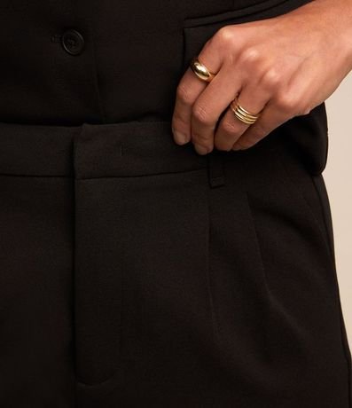 Short Sastrería en Crepé con Pliegues y Bolsillos 4