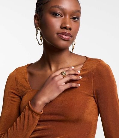 Vestido Corto con Escote Asimétrico y Fruncido 4