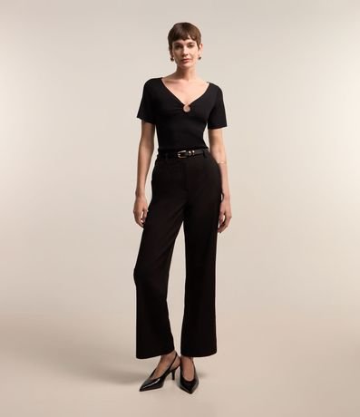 Blusa en Viscosa con Aro Abierto en el Escote V 2