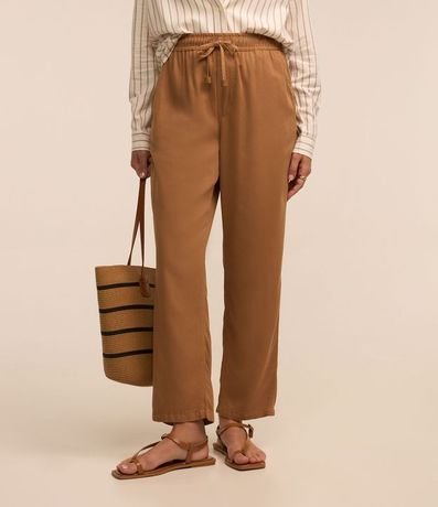 Pantalón Recto Cropped Cintura Mediana en Sarga con Lazo 3