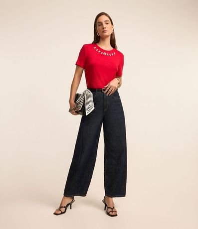 Blusa en Viscosa con Brillo Floral en el Cuello 3