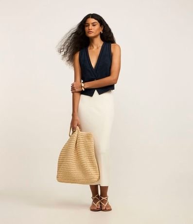 Chaleco en Sastrería con Bordado Floral 2