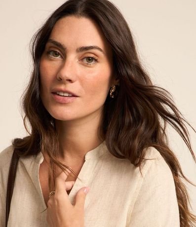 Camisa en Viscolino con Escote V 5