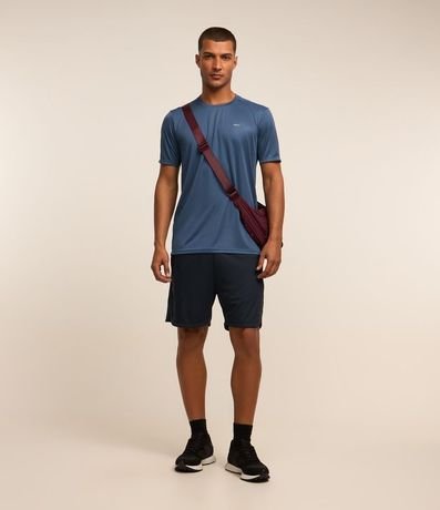 Remera Deportiva con Recortes Laterales y Manga Corta 2