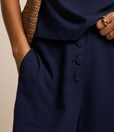 Pantalón Pantacourt en Viscosa con Botones Delanteros 4