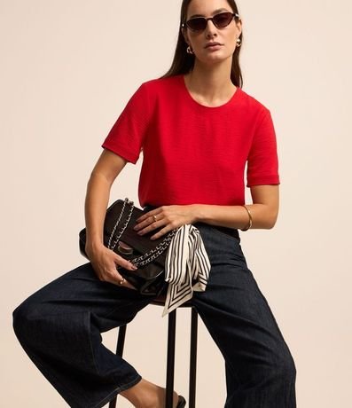 Blusa con Aberturas y Detalles de Pespuntes 6