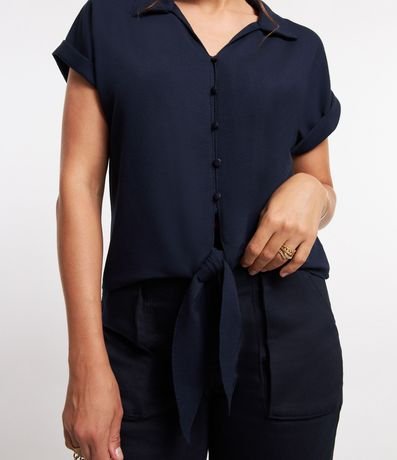 Blusa en Viscosa con Abotonado y Lazo en la Parte Baja 5