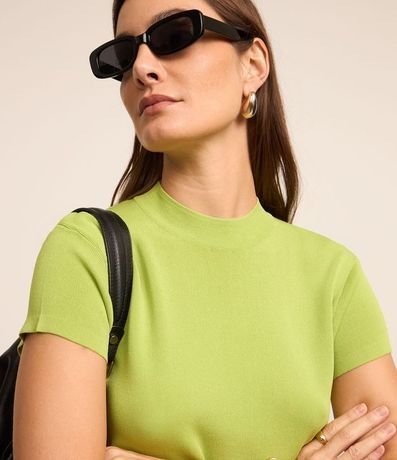 Blusa en Punto con Cuello Alto 1