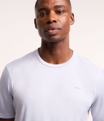 Remera Deportiva con Recortes Laterales y Manga Corta 4