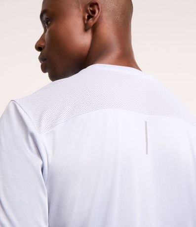 Remera Deportiva con Recortes Laterales y Manga Corta 5