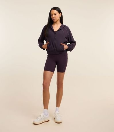 Campera Deportiva Cropped con Detalle Reflectante 5