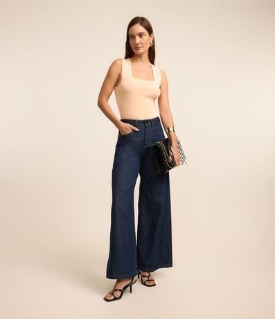 Blusa Cropped en Punto con Escote Cuadrado 2