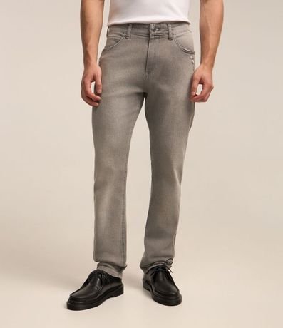 Pantalón Slim en Jeans con Deshilachados