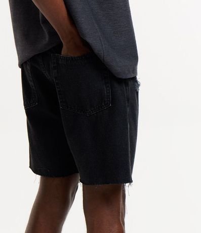 Bermuda Slim Jeans con Desgastes y Barra a Hilo 3