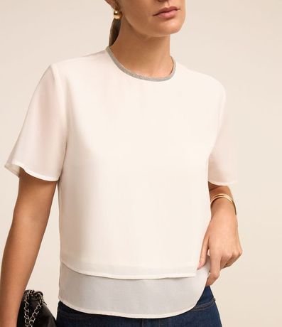 Blusa en Crepé con Brillo en el Cuello 4