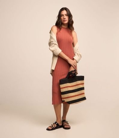 Vestido Midi en Viscosa con Cuello Alto Básico y Acanalado 2