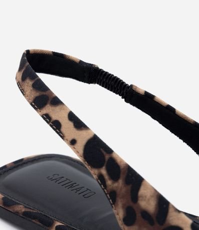 Zapatilla Slingback con Puntera Fina y Estampa Animal Print 6