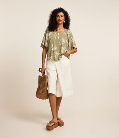 Blusa en Viscosa con Manga Godê y Cocoteros Estampados 3
