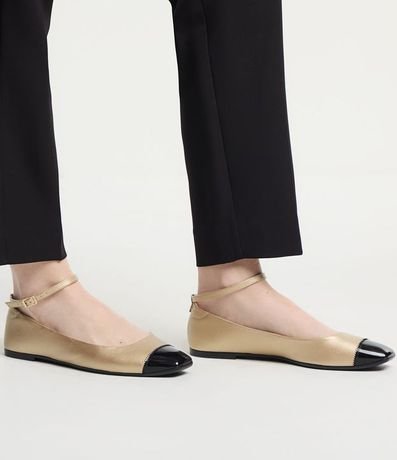 Zapatilla Comfort con Puntera Cuadrada y Tobillera Moleca 2