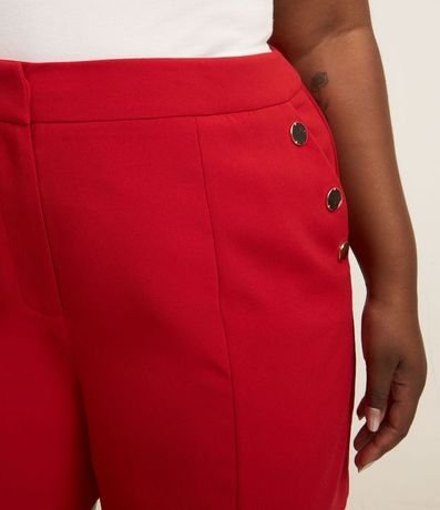 Bermuda en Crepé con Botones en los Bolsillos Curve & Plus Size 4