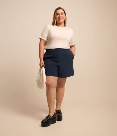 Bermuda en Crepé con Botones en los Bolsillos Curve & Plus Size