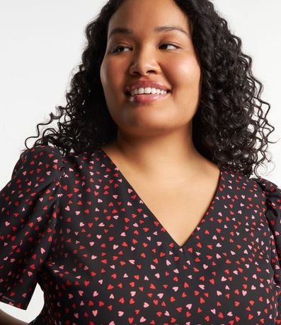 Blusa en Crepé Estampado de Corazones y Manga Abullonada Curve & Plus Size 4