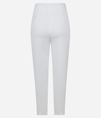 Pantalón Carrot Sastrería con Cintura Alta y Botón Contrastante 6