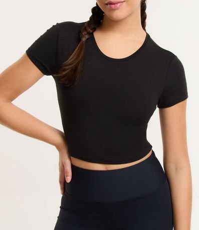 Remera Cropped Deportiva con Diferencial Tacto Suave 4