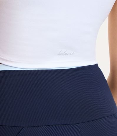 Remera Cropped Deportiva con Diferencial Tacto Suave 5