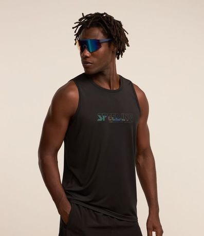 Musculosa en Tecnologia Dry con Estampa Lettering