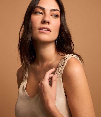 Blusa Musculosa en Viscosa con Foil y Detalle Trenzado 3