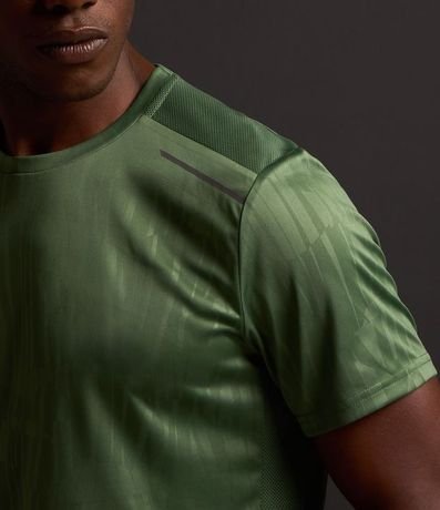 Remera Deportiva Tecnologia Dry con Estampa Heat Print 3