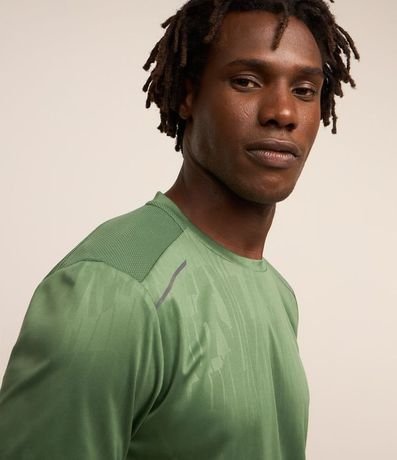 Remera Deportiva Tecnologia Dry con Estampa Heat Print 4