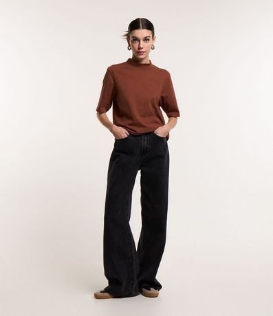 Blusa en Algodón con Cuello Alto y Manga Corta 2