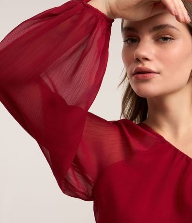 Blusa en Chiffon Hombro Único con Manga Abullonada 4