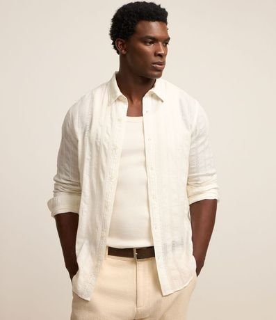 Camisa Regular en Algodón con Textura y Agujeritos