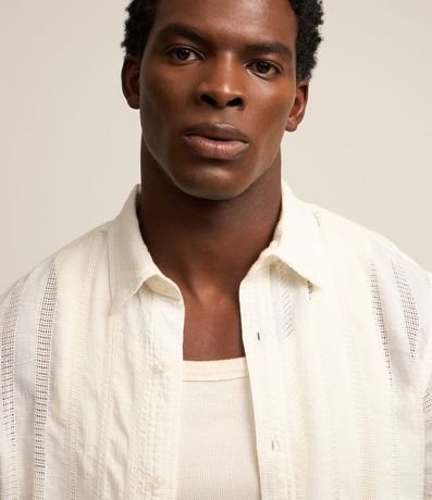 Camisa Regular en Algodón con Textura y Agujeritos 3