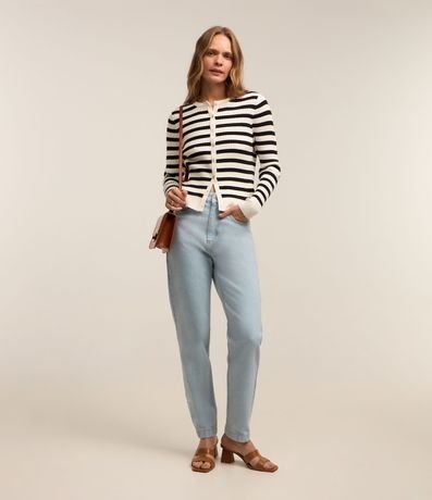 Pantalón Mom Cintura Alta en Jeans con Costura Aparente 3