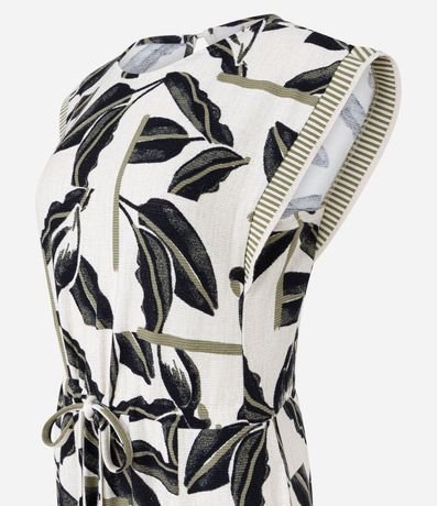 Mono en Viscosa con Detalle en la Sisa y Estampa de Follajes 7