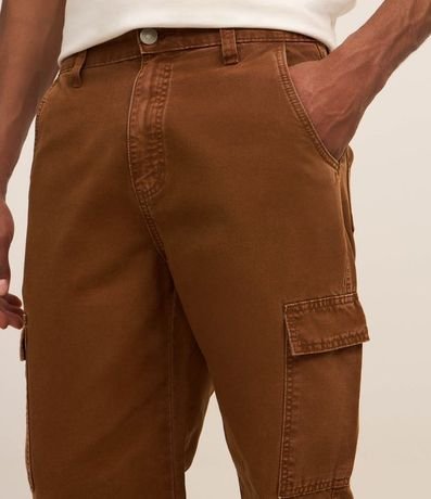 Pantalón Baggy en Sarga con Bolsillo Cargo 4