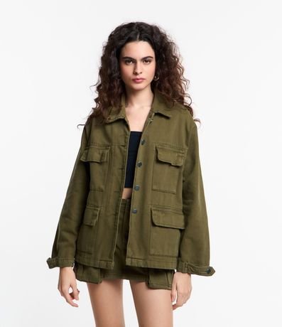 Campera en Sarga Estonada con Bolsillos Cargo 1