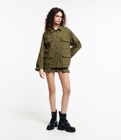 Campera en Sarga Estonada con Bolsillos Cargo 2